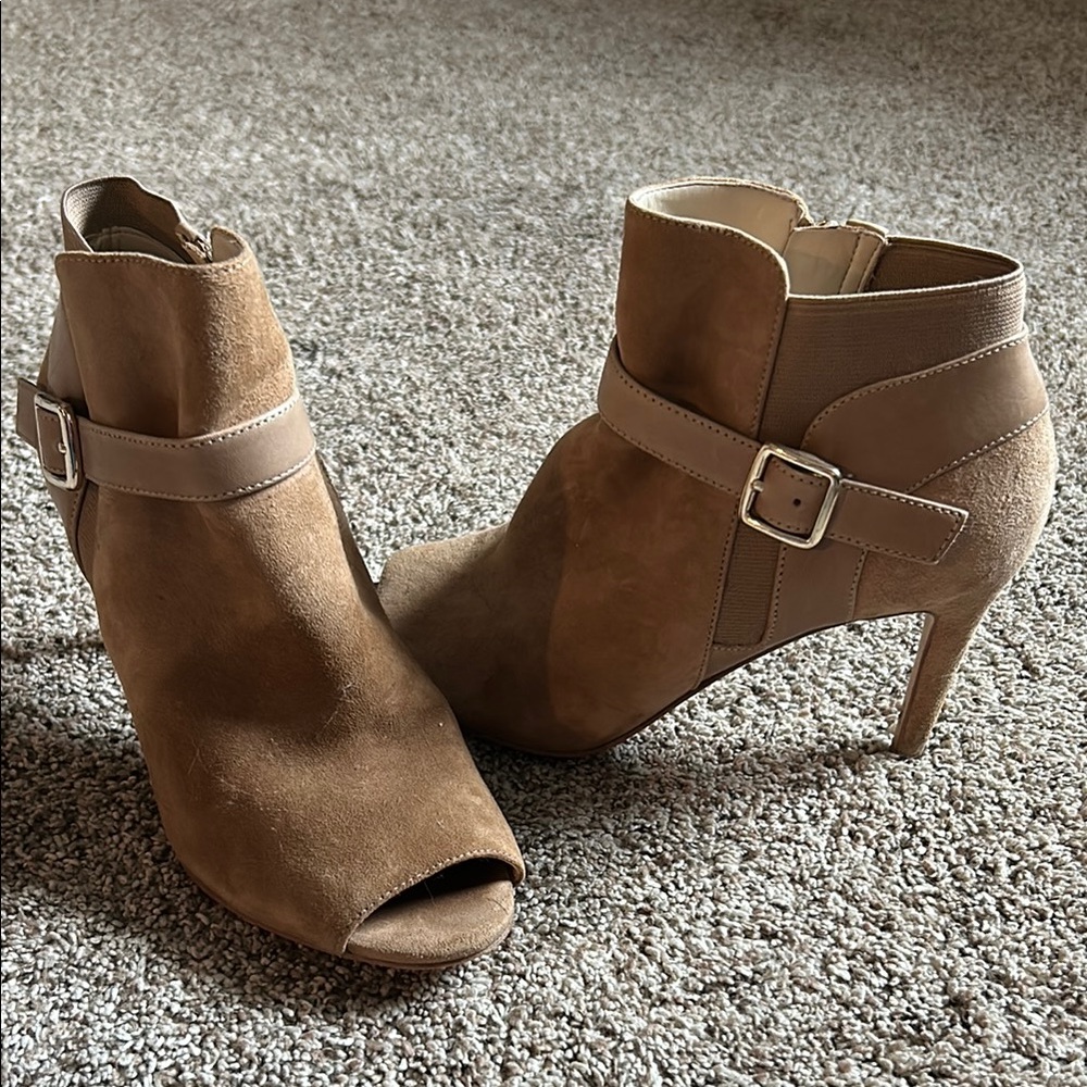 Marc Fisher Tan Ankle Booties with Peep-Toe size 7.5